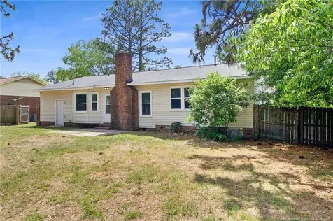 2109 Hollyridge Place Fayetteville NC 28304