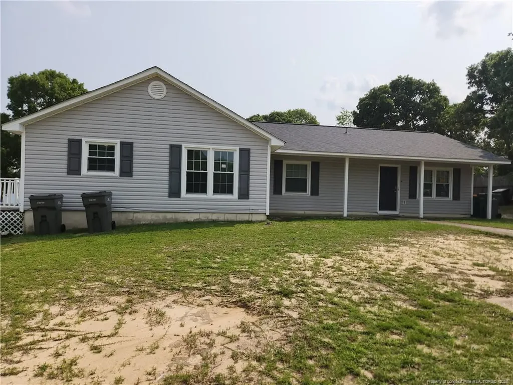 5693 A Archer Road Hope Mills NC 28348