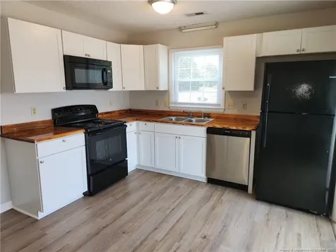 5693 A Archer Road Hope Mills NC 28348
