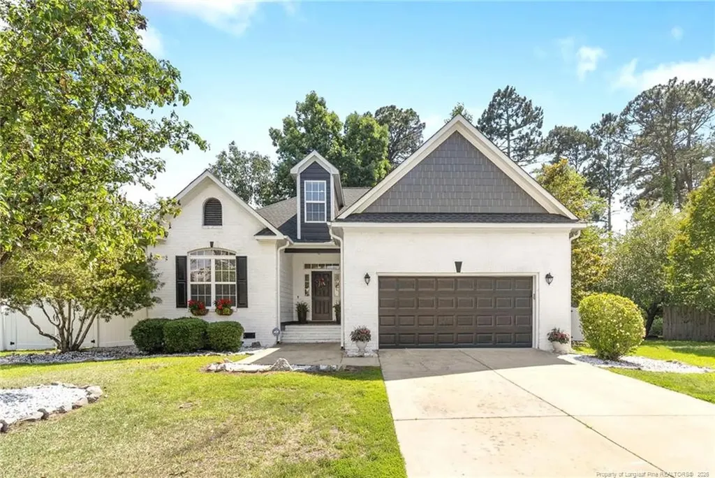 327 Ridgeway Court Fayetteville NC 28311