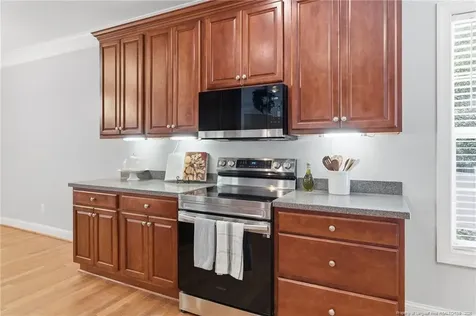 327 Ridgeway Court Fayetteville NC 28311