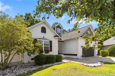 327 Ridgeway Court Fayetteville NC 28311