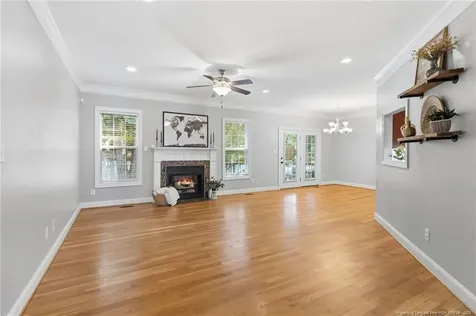 327 Ridgeway Court Fayetteville NC 28311