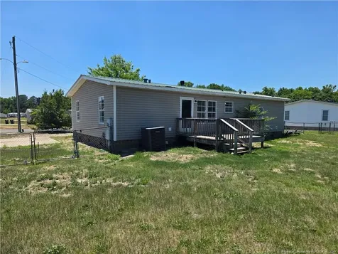 824 Blue Road Parkton NC 28371