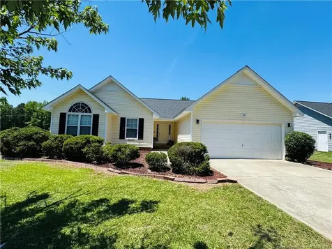 687 Overhills Road Linden NC 28356