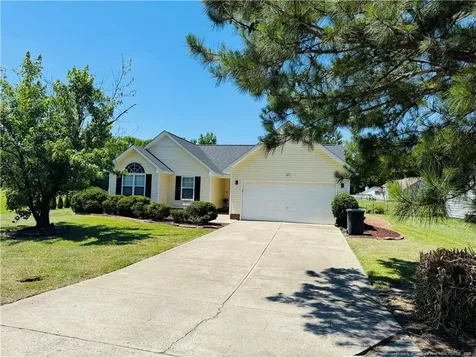 687 Overhills Road Linden NC 28356