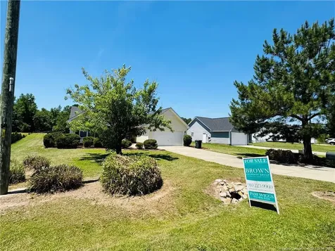687 Overhills Road Linden NC 28356