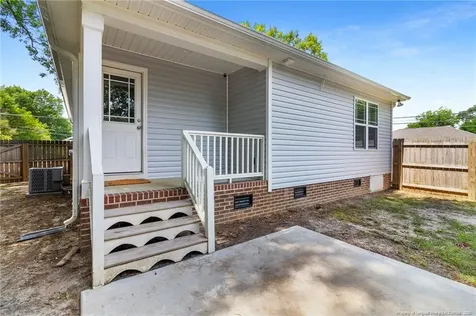 701 E Pearsall Street Dunn NC 28334