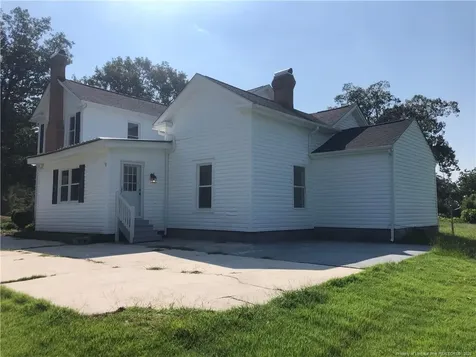 1414 Elizabethtown Highway Roseboro NC 28382