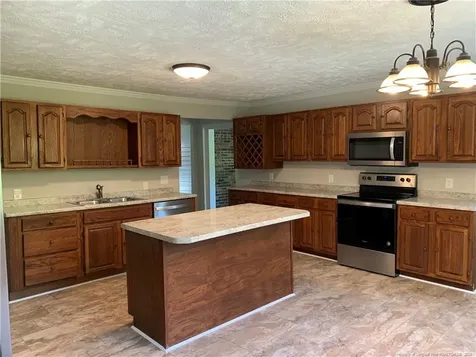 1414 Elizabethtown Highway Roseboro NC 28382