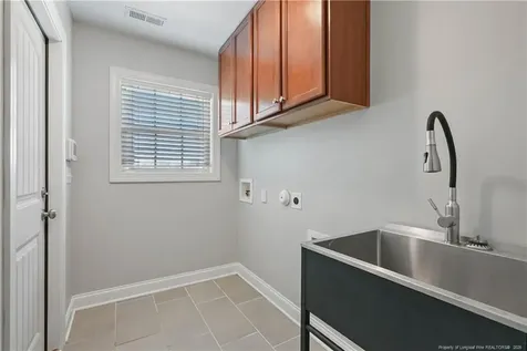 439 W Summerchase Drive Fayetteville NC 28311