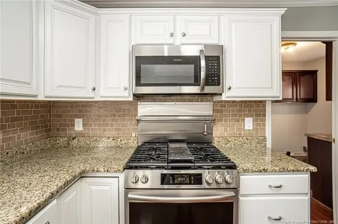 2119 Hollyridge Place Fayetteville NC 28304
