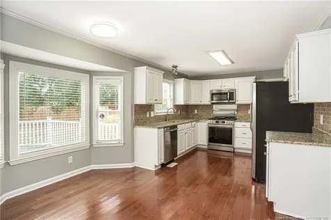 2119 Hollyridge Place Fayetteville NC 28304