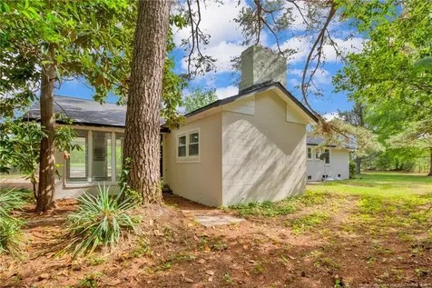 838 W 3rd Avenue Red Springs NC 28377