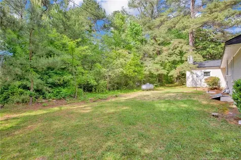838 W 3rd Avenue Red Springs NC 28377