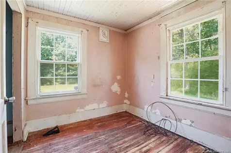 5854 E Main Street Bailey NC 27807