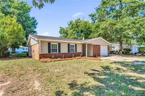 4765 NW Friar Avenue Fayetteville NC 28304