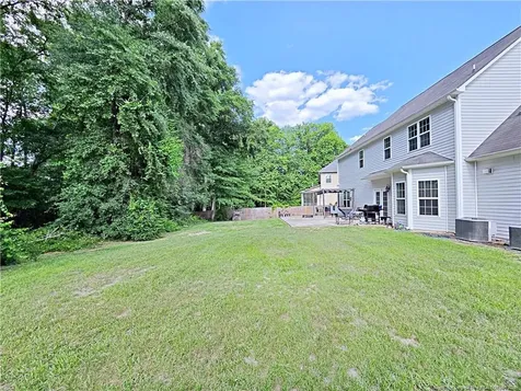 2450 Market Hill Drive Fayetteville NC 28306