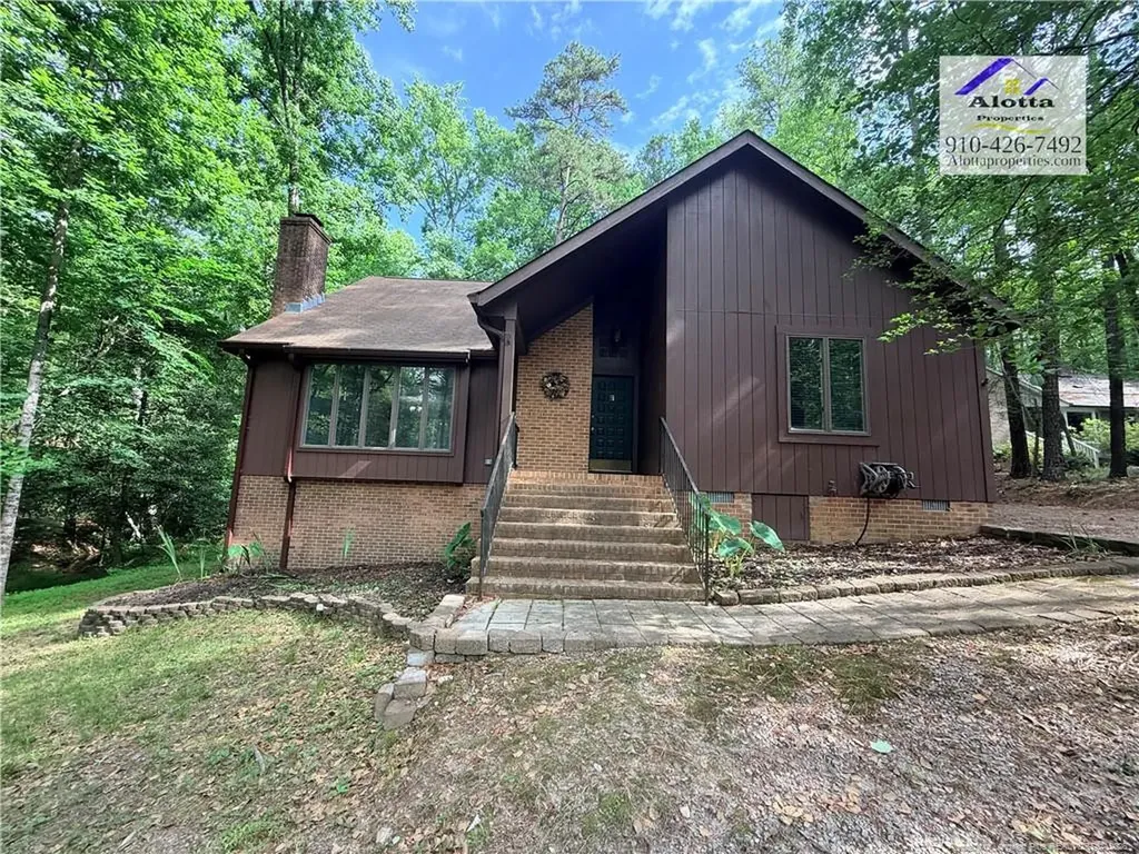 5004 Cardinal Circle Sanford NC 27332