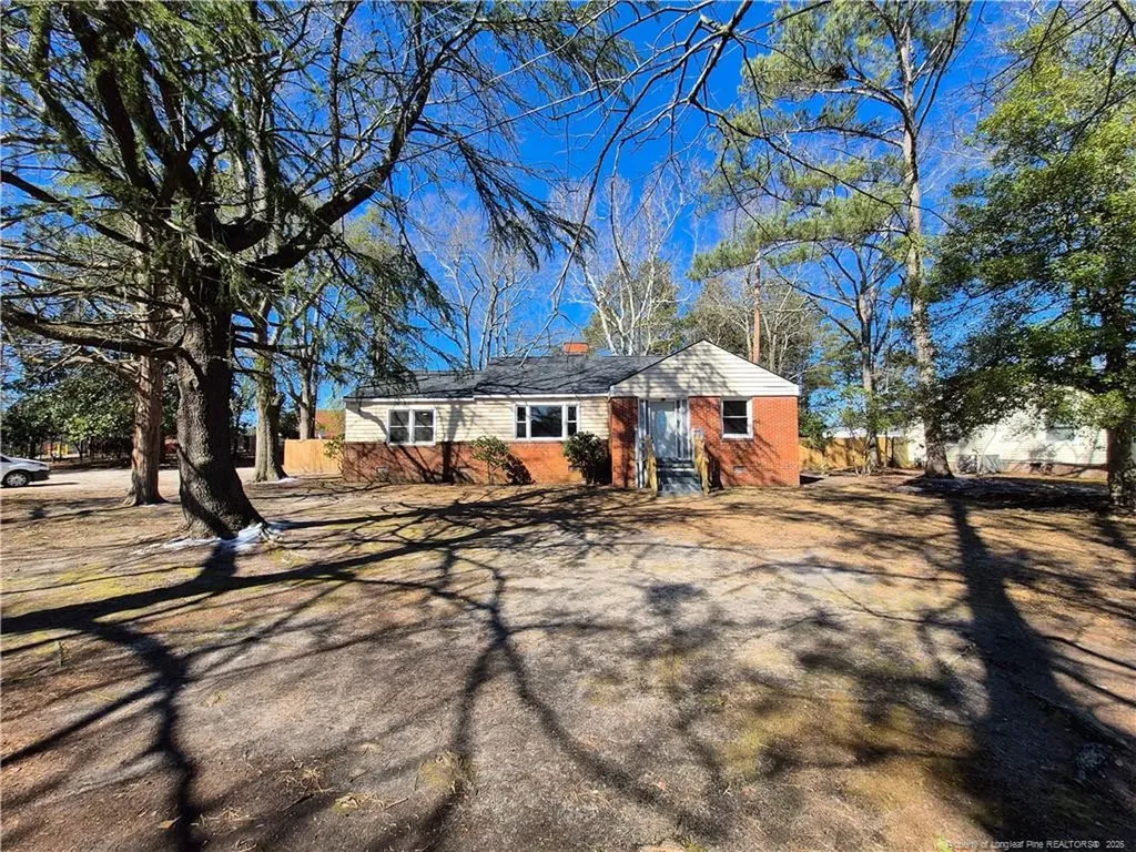 113 N Wright Street Raeford NC 28376