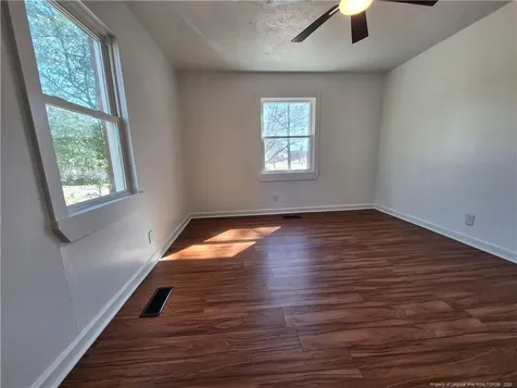113 N Wright Street Raeford NC 28376