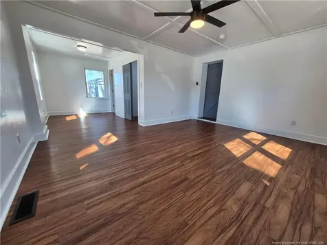 113 N Wright Street Raeford NC 28376