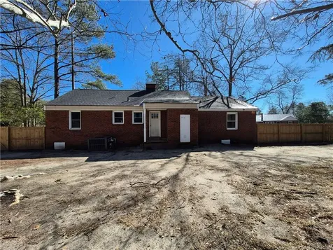 113 N Wright Street Raeford NC 28376