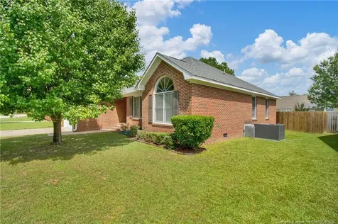 7308 Weathergreen Drive Fayetteville NC 28306