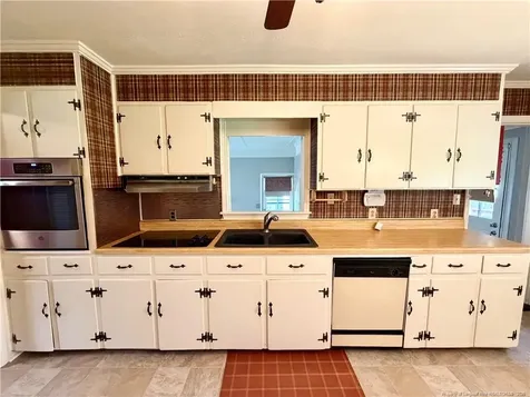 105 Fuller Avenue Lumberton NC 28358