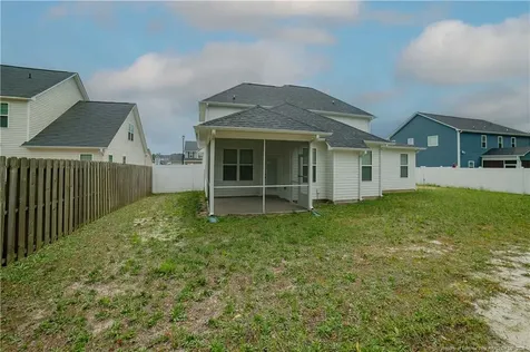 212 Stafford Avenue Raeford NC 28376
