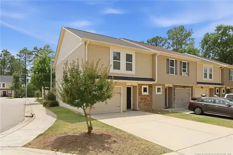 2636 Middle Branch Bend Fayetteville NC