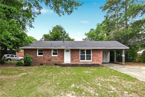 1928 Crestview Drive Fayetteville NC 28304