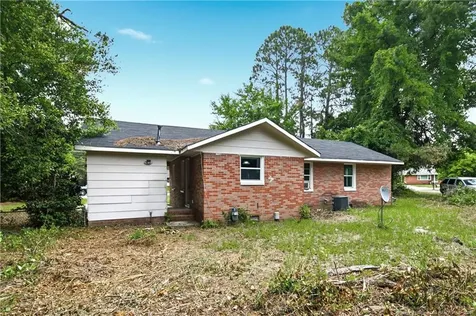1928 Crestview Drive Fayetteville NC 28304