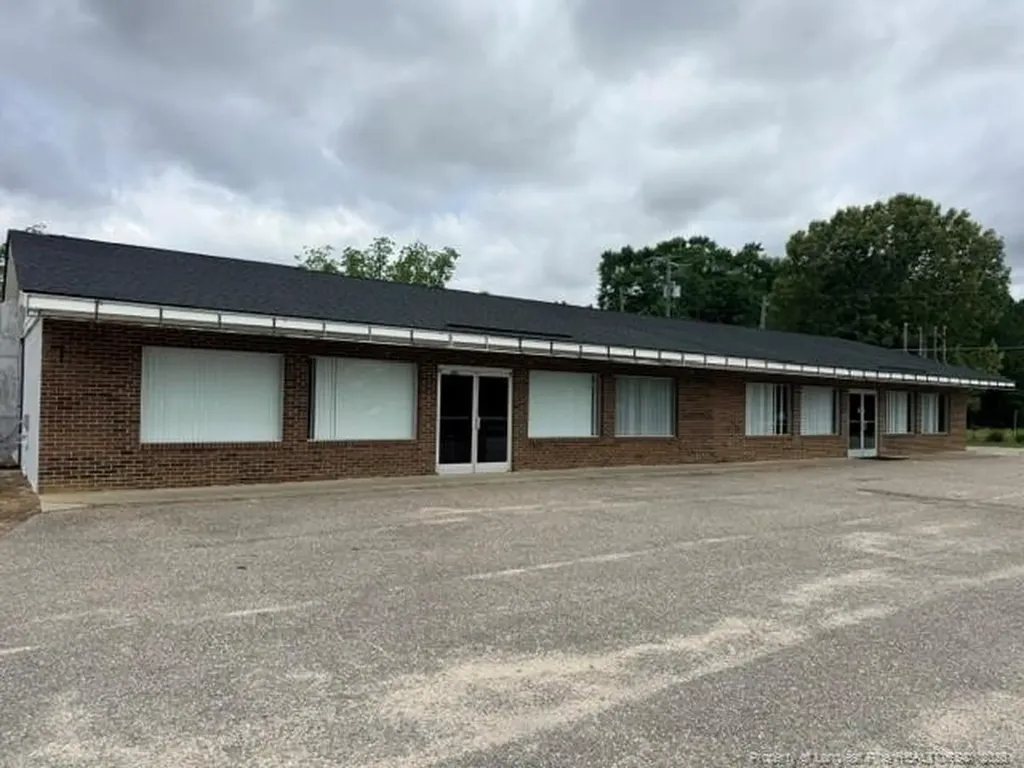7209 Main Street Wade NC 28395