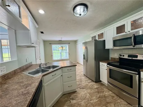 422 Jamestown Avenue Fayetteville NC 28303