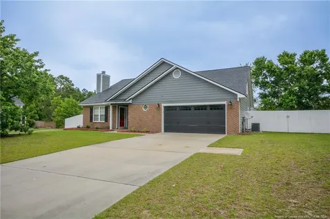 242 Heartwood Drive Raeford NC 28376