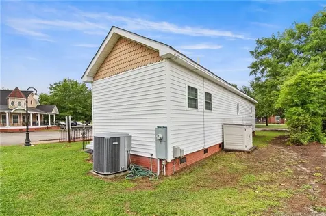 410 S Main Street Laurinburg NC 28352