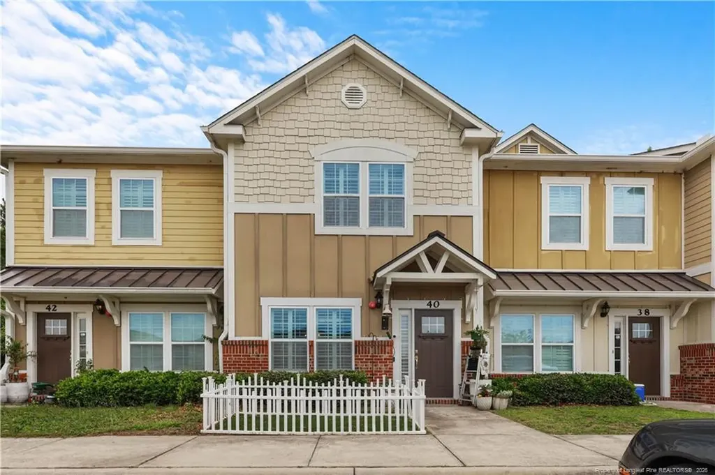 40 Hunter's Run Avenue Pembroke NC 28372