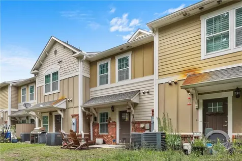 40 Hunter's Run Avenue Pembroke NC 28372