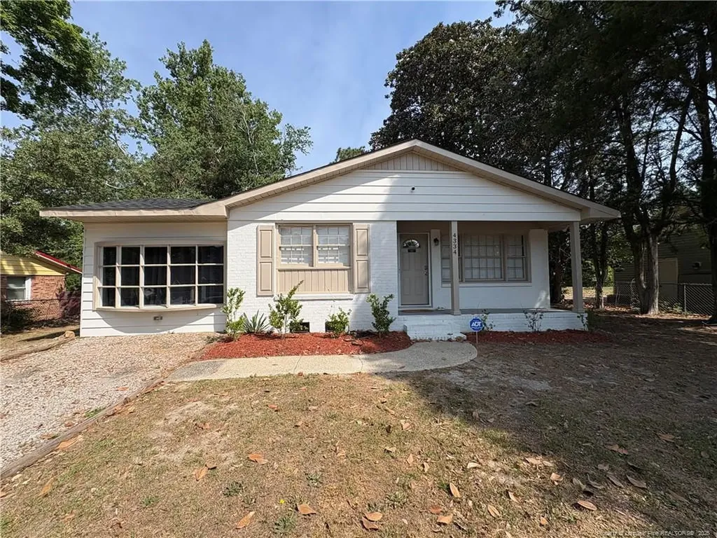 4334 Forestview Drive Fayetteville NC 28304