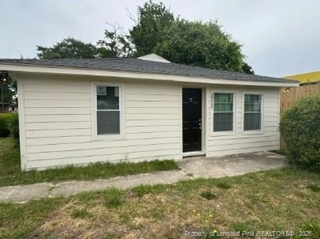 2212 Murchison Road Fayetteville NC 28301