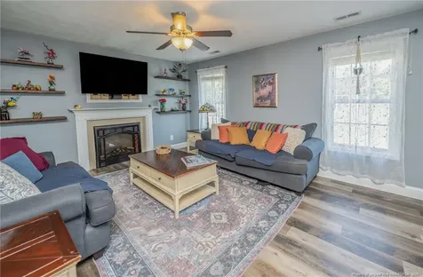119 Flag Lane Raeford NC 28376