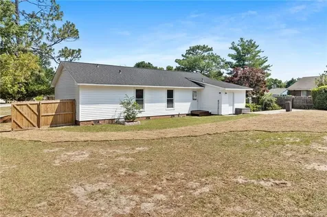 5707 Archer Road Hope Mills NC 28348