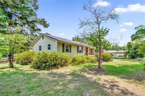 219 E Clinton Street Autryville NC 28318