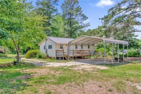 219 E Clinton Street Autryville NC 28318