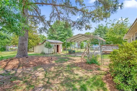 219 E Clinton Street Autryville NC 28318