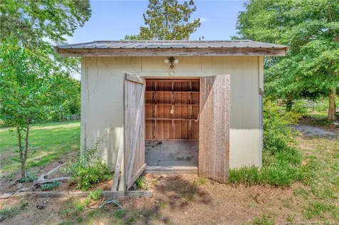 219 E Clinton Street Autryville NC 28318