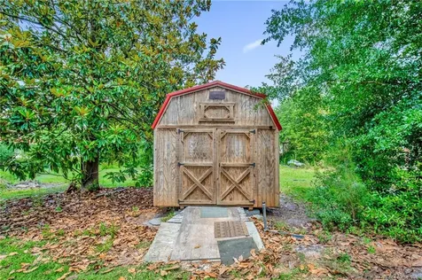 219 E Clinton Street Autryville NC 28318
