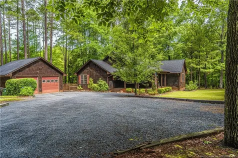 707 Alexander Drive Aberdeen NC 28315