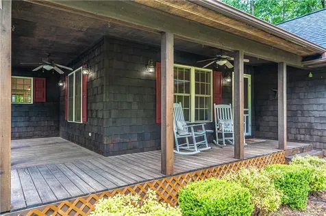 707 Alexander Drive Aberdeen NC 28315